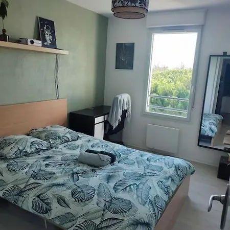 T2 Cosy Au Pied Du Tram Apartamento *