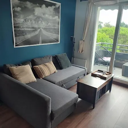 T2 Cosy Au Pied Du Tram * Lormont